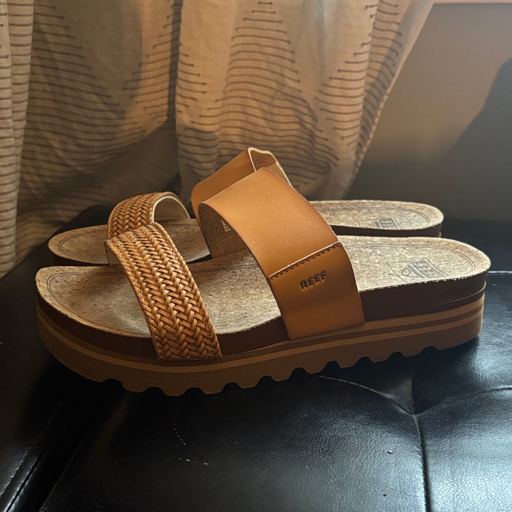 Reef Women's Brown and Tan Sandals